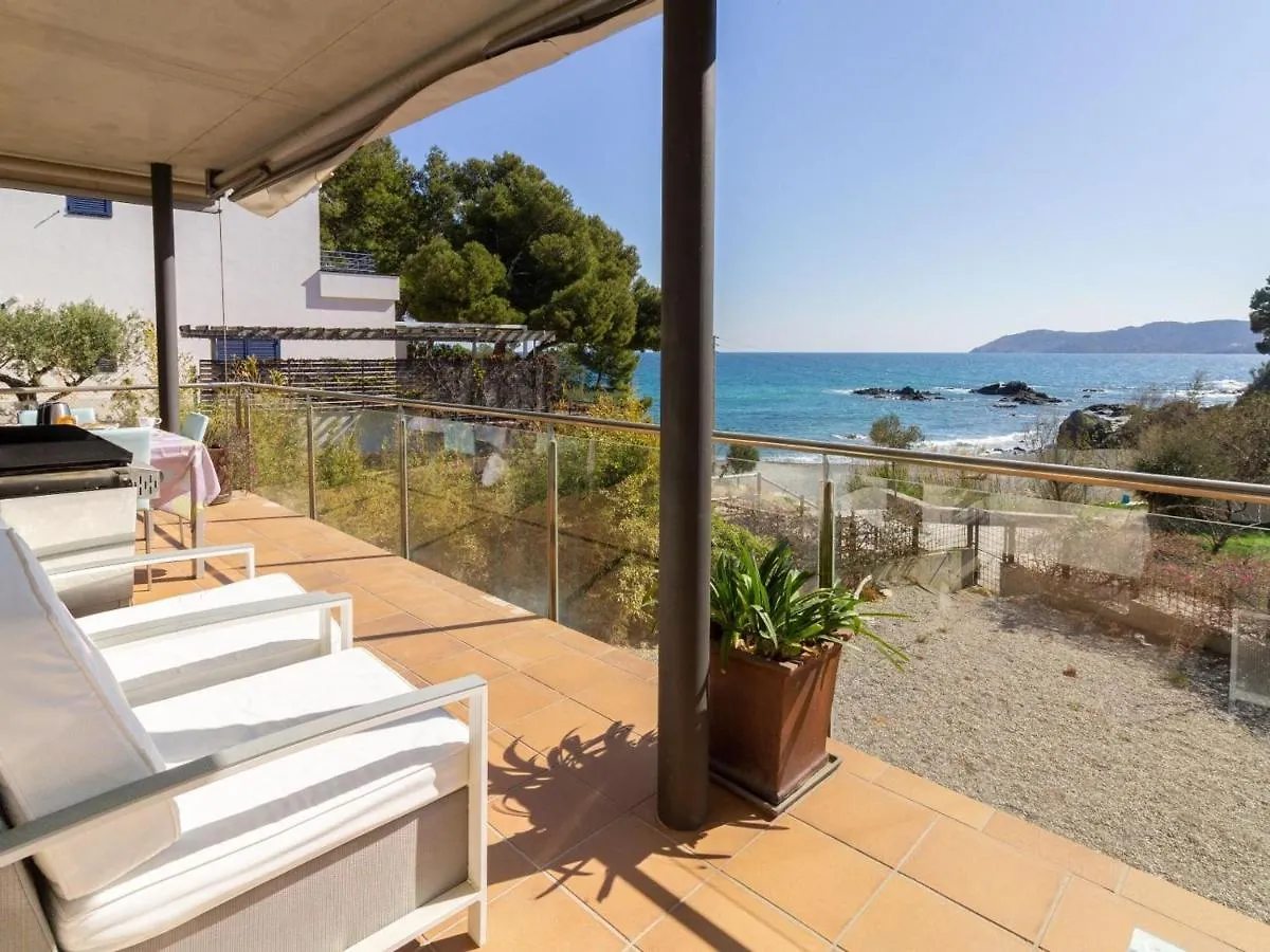 Apartamento De Lujo Frente Al Mar En Playa De La Tonyines, 3 Habitaciones, Terraza, Garaje Y Mas - Es-228-127 Llança Ισπανία